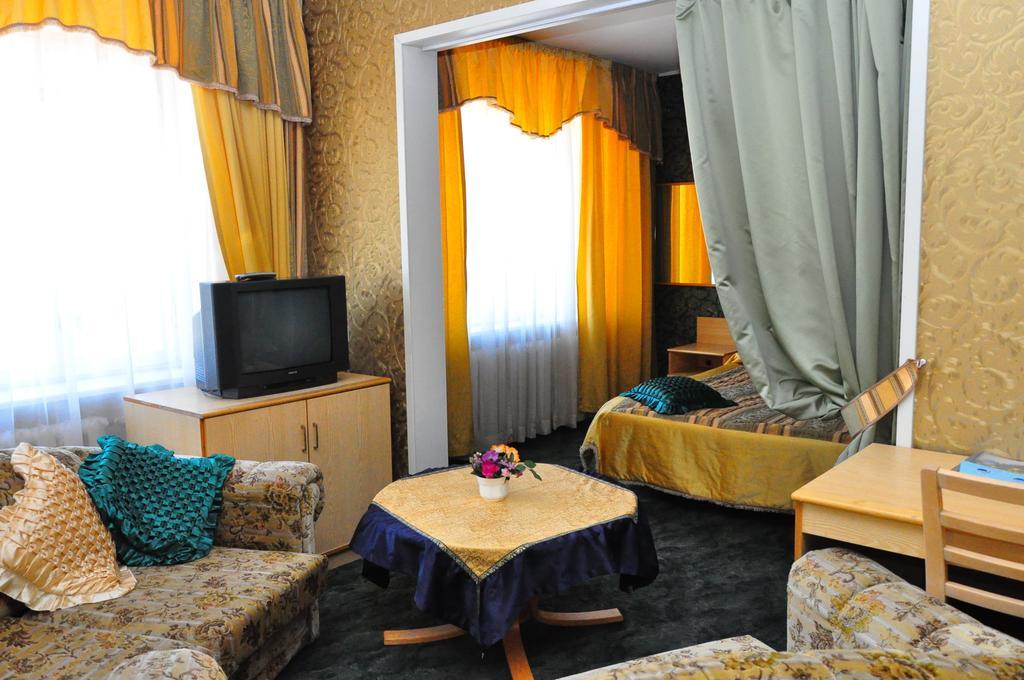 Hotel Stroomi Tallinn Rum bild